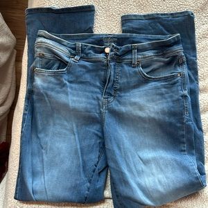 Everflex Highrise 14W